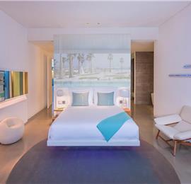 3 Bedroom Luxury Beach Villa with Pool, Sleeps 6-8
